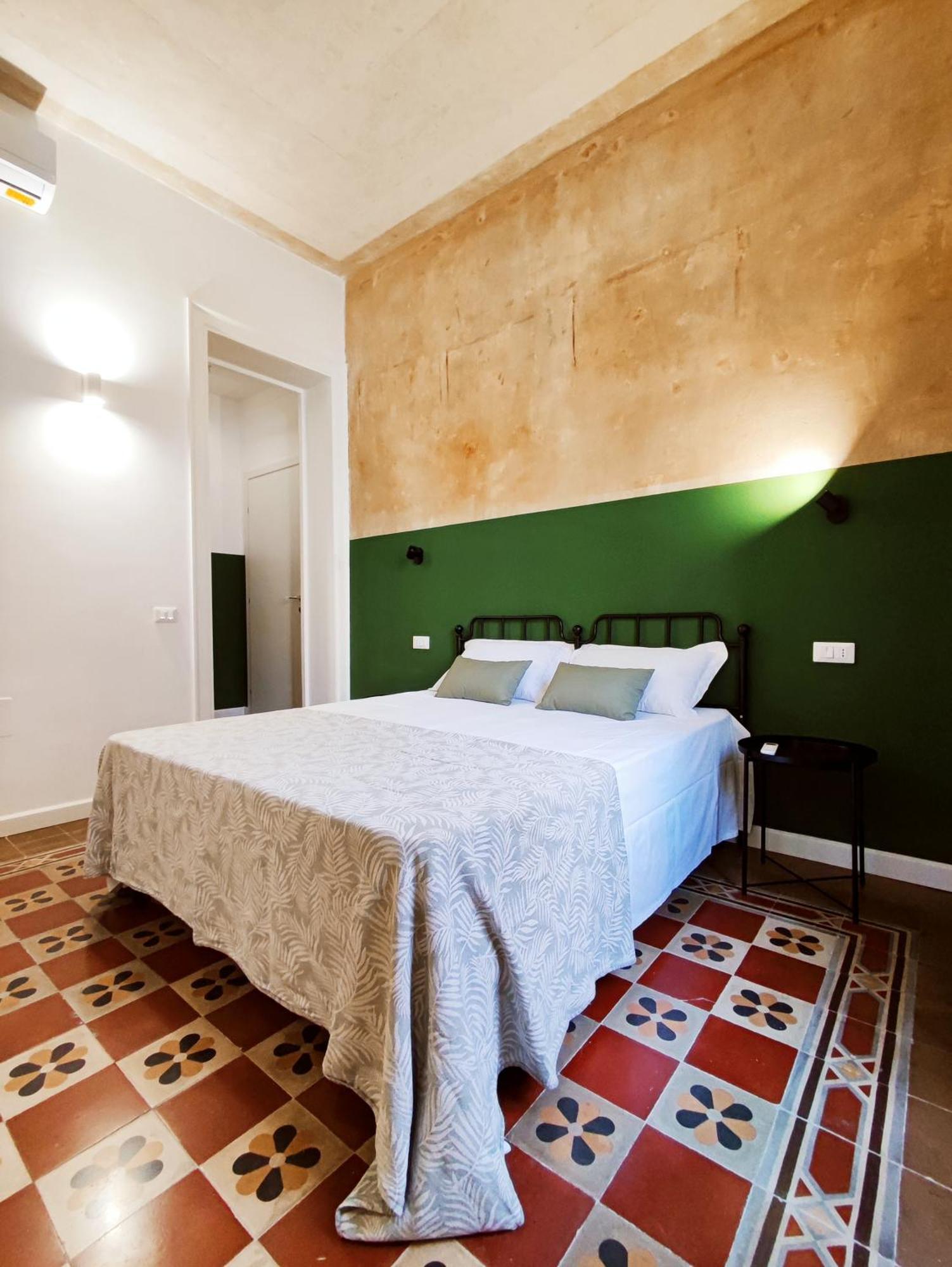 Donna Oliva Guest House Palermo Exterior photo