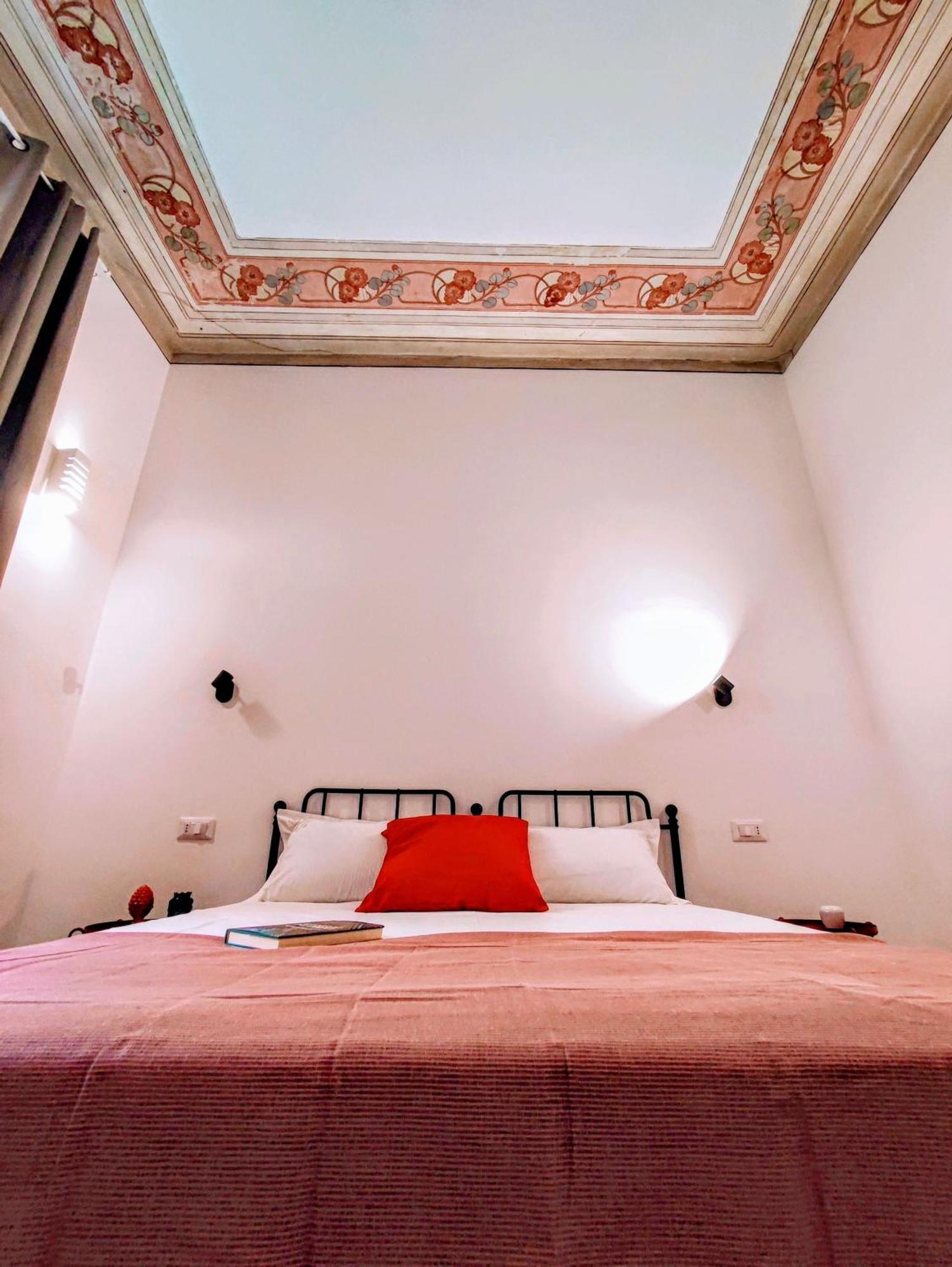 Donna Oliva Guest House Palermo Exterior photo